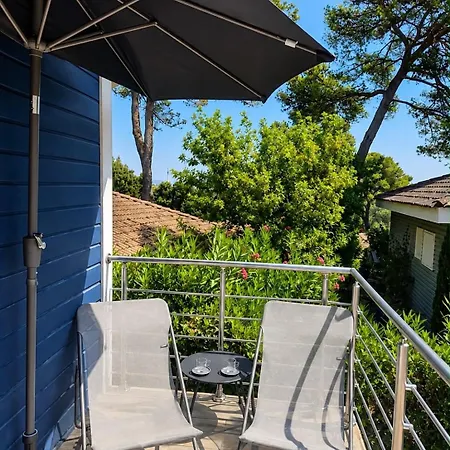 Villa Climatisee Avec Piscine Privee Proche Saint-Tropez シャレー ガッサン